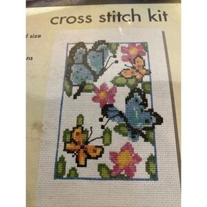 Cross Stitch Crafters Square Kit 5x7 Fluttering Butterflies New Sealed
